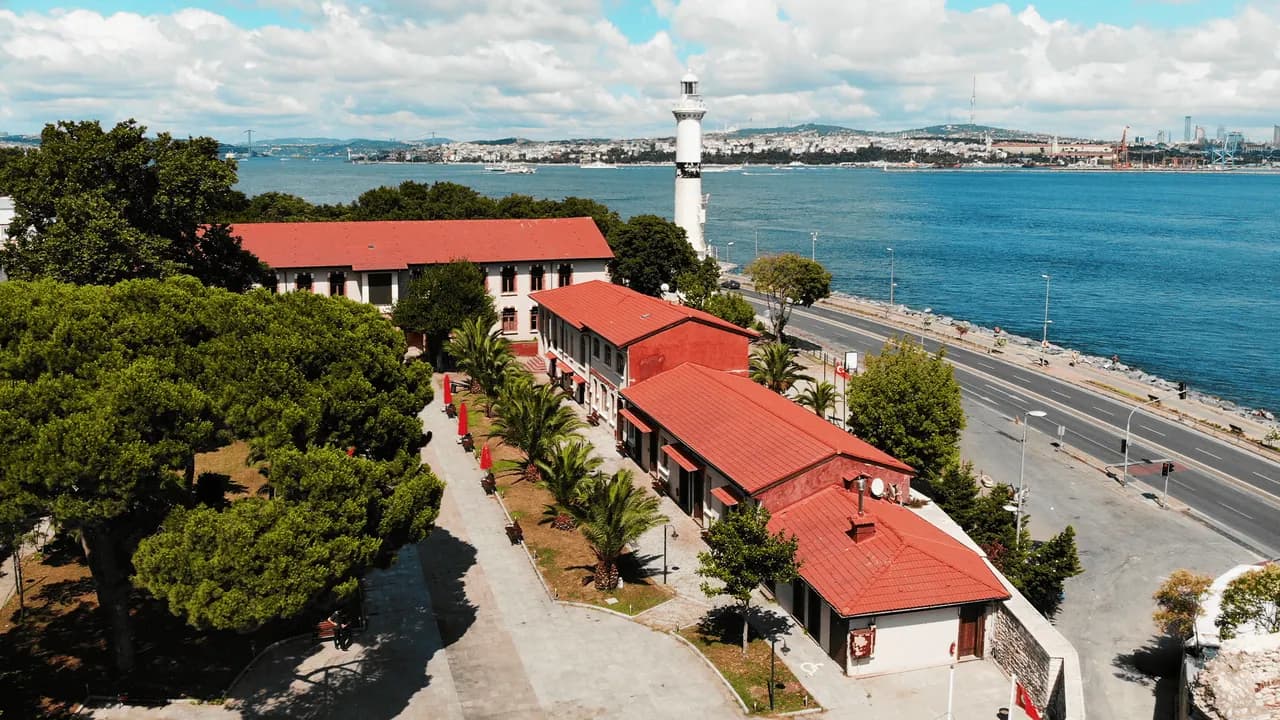 İstanbul Sağlık Ve Sosyal Bilimler Meslek Yüksekokulu kampüsü