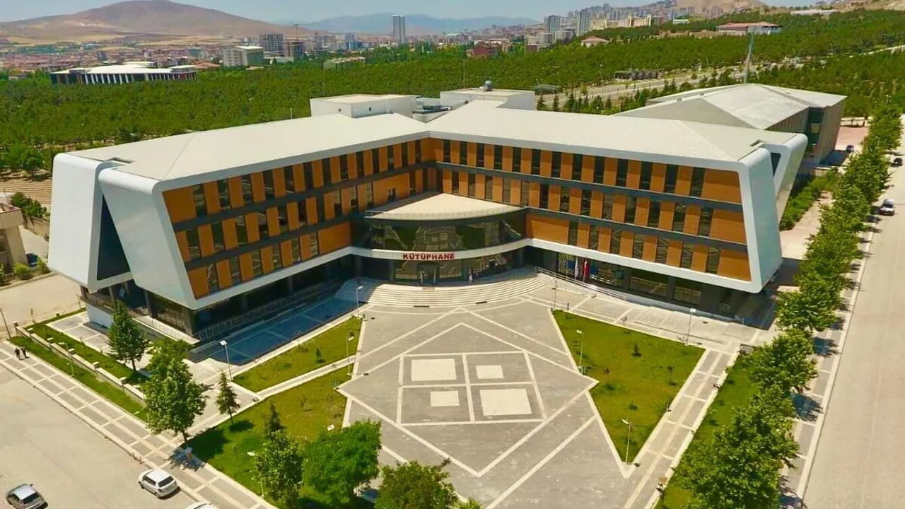Fırat Üniversitesi kampüsü