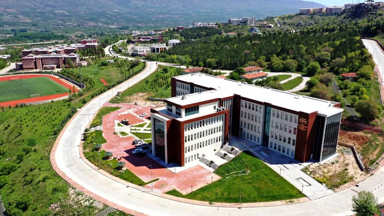 Tokat Gaziosmanpaşa Üniversitesi kampüsü