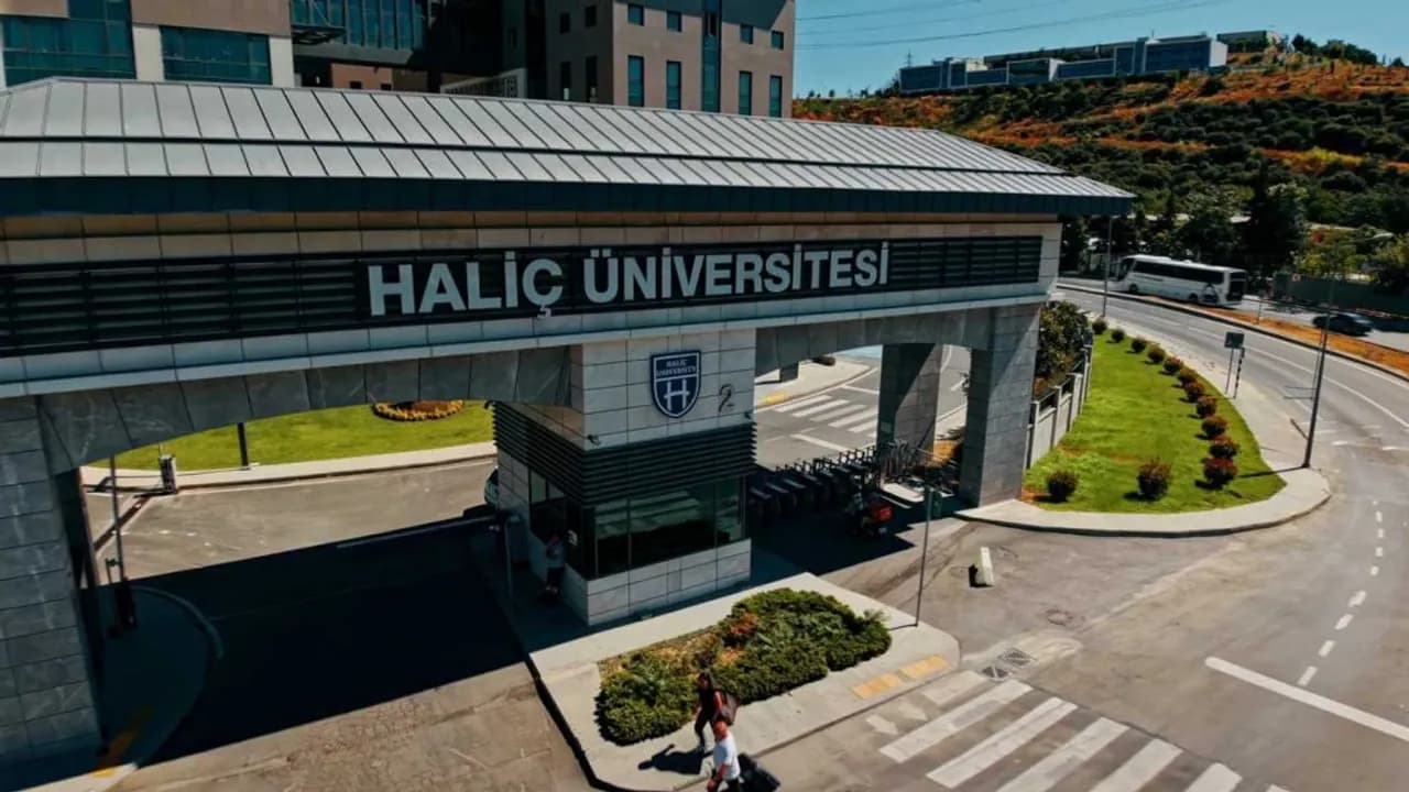 Haliç Üniversitesi kampüsü