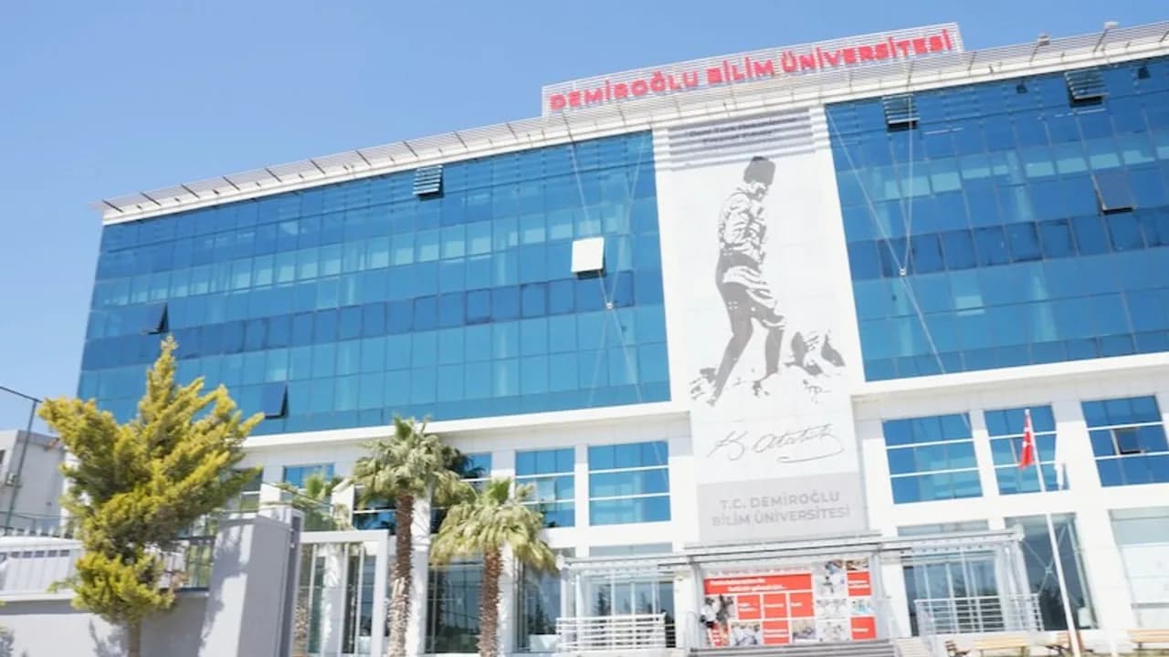 Demiroğlu Bilim Üniversitesi kampüsü