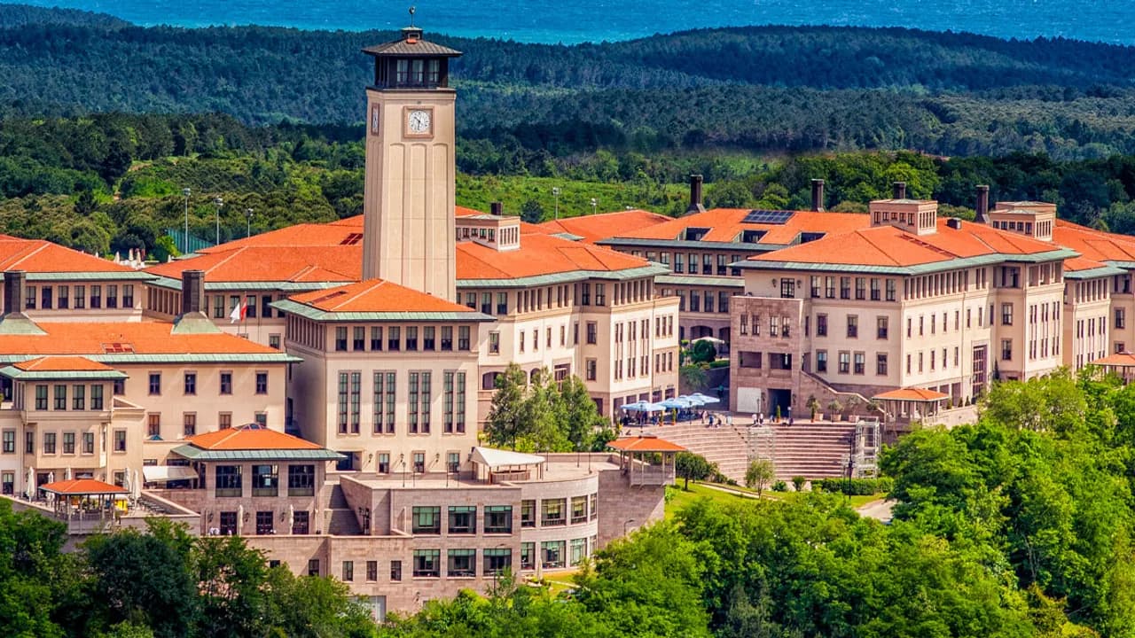 Koç Üniversitesi kampüsü