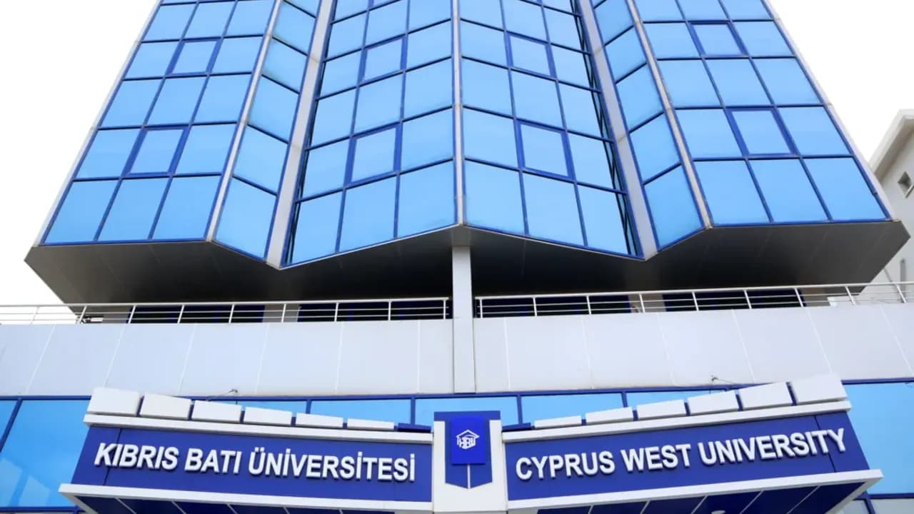 Kıbrıs Batı Üniversitesi kampüsü